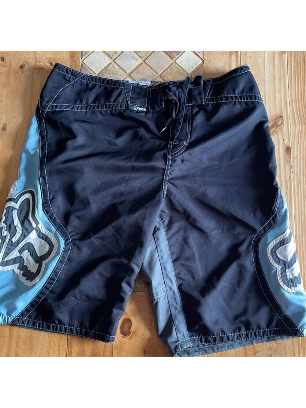 Fox board shorts size 36🔥